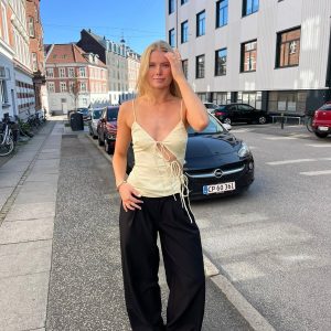 Anne Top - Butter Yellow