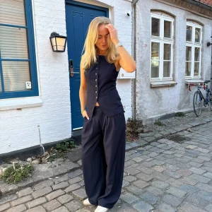 Nora Vest - Dark Blue